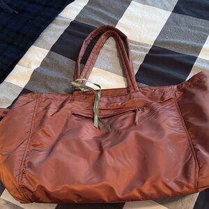 Vera Bradley Knollton tote in cinnamon.